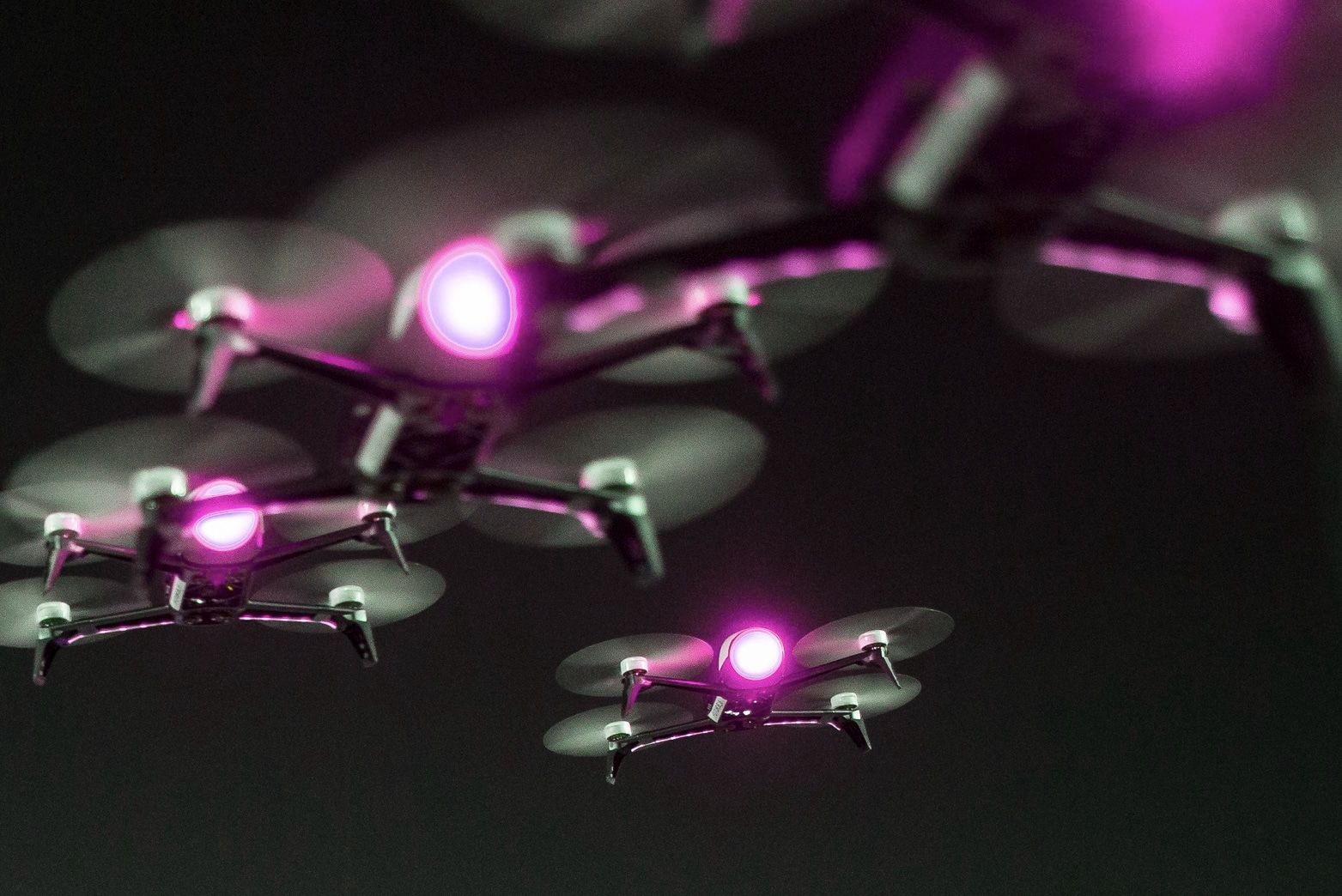 dronisos drone parrain