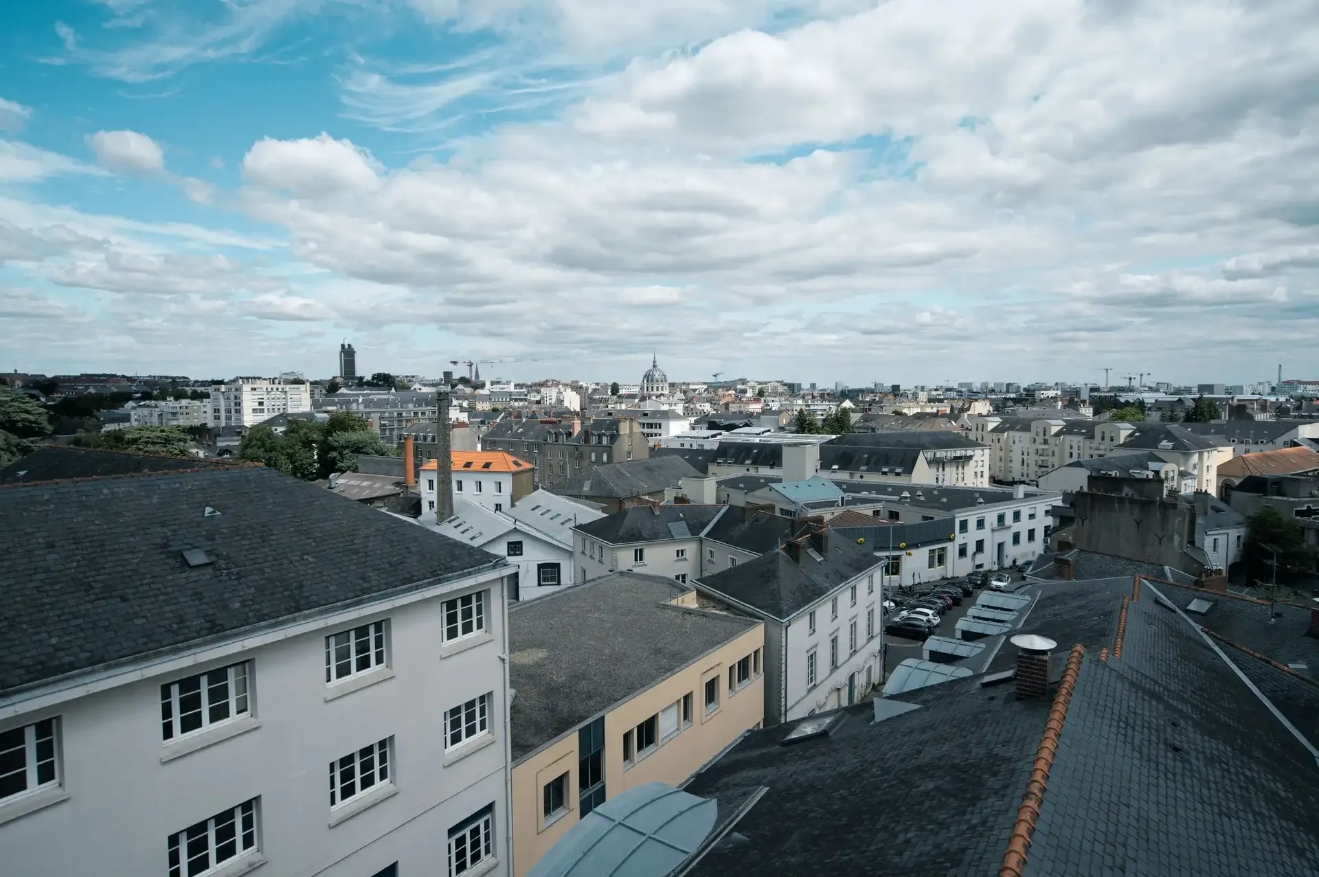 vue sur les toits du campus ESD Nantes